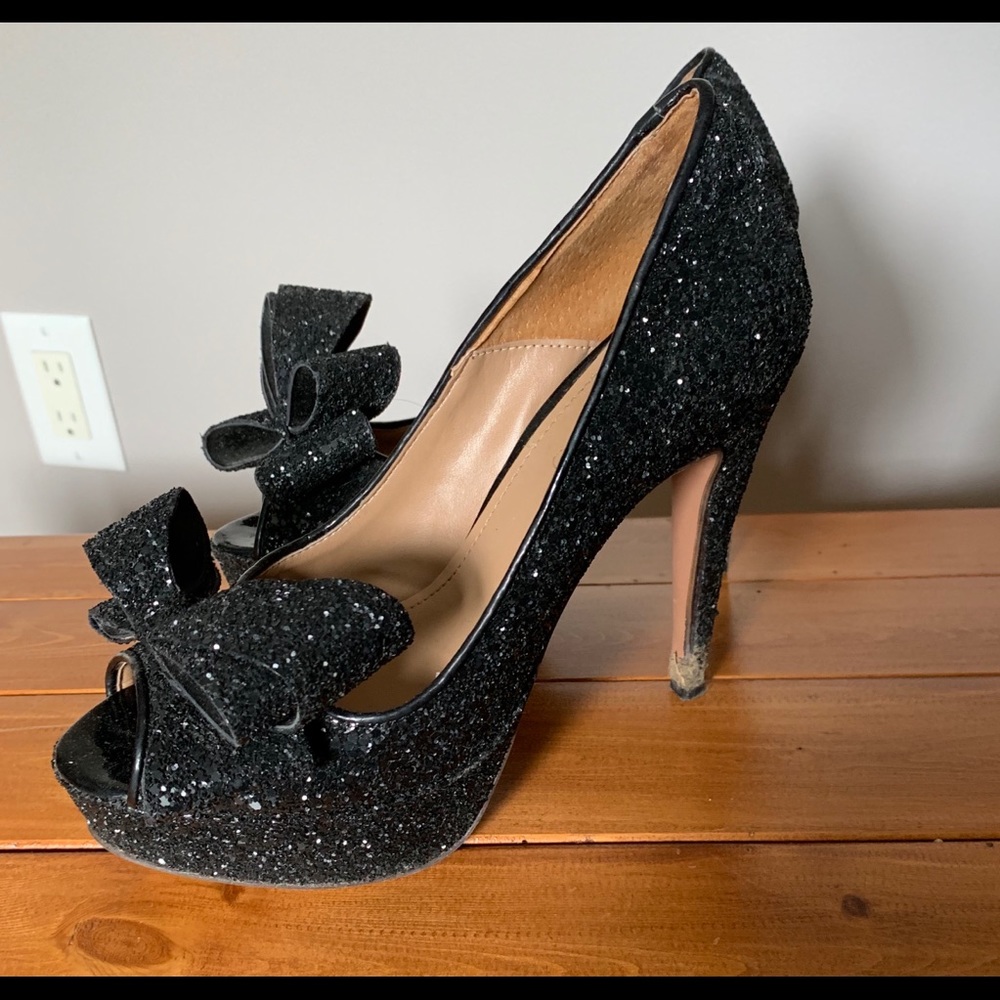 Sexy sparkle shoes
